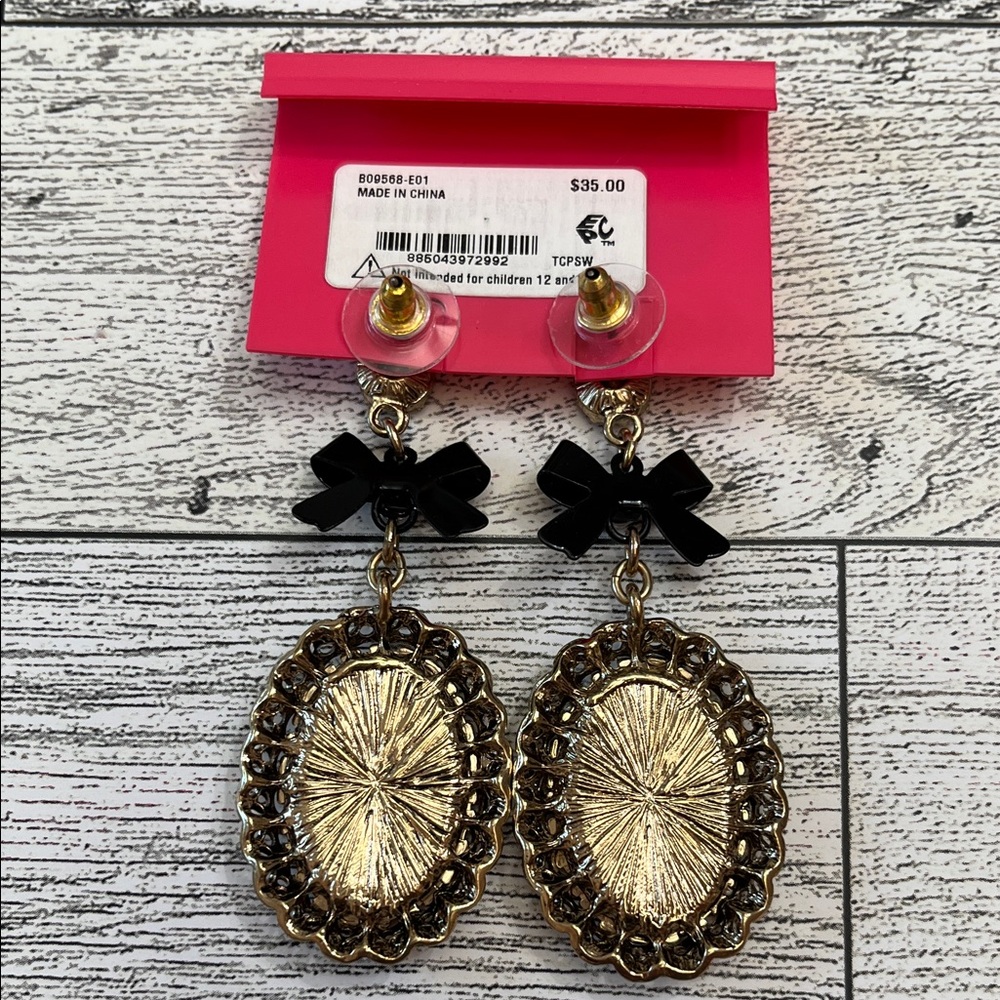 NWT Betsey Johnson Pink and Black Skeleton Earrings - Picture 2 of 3
